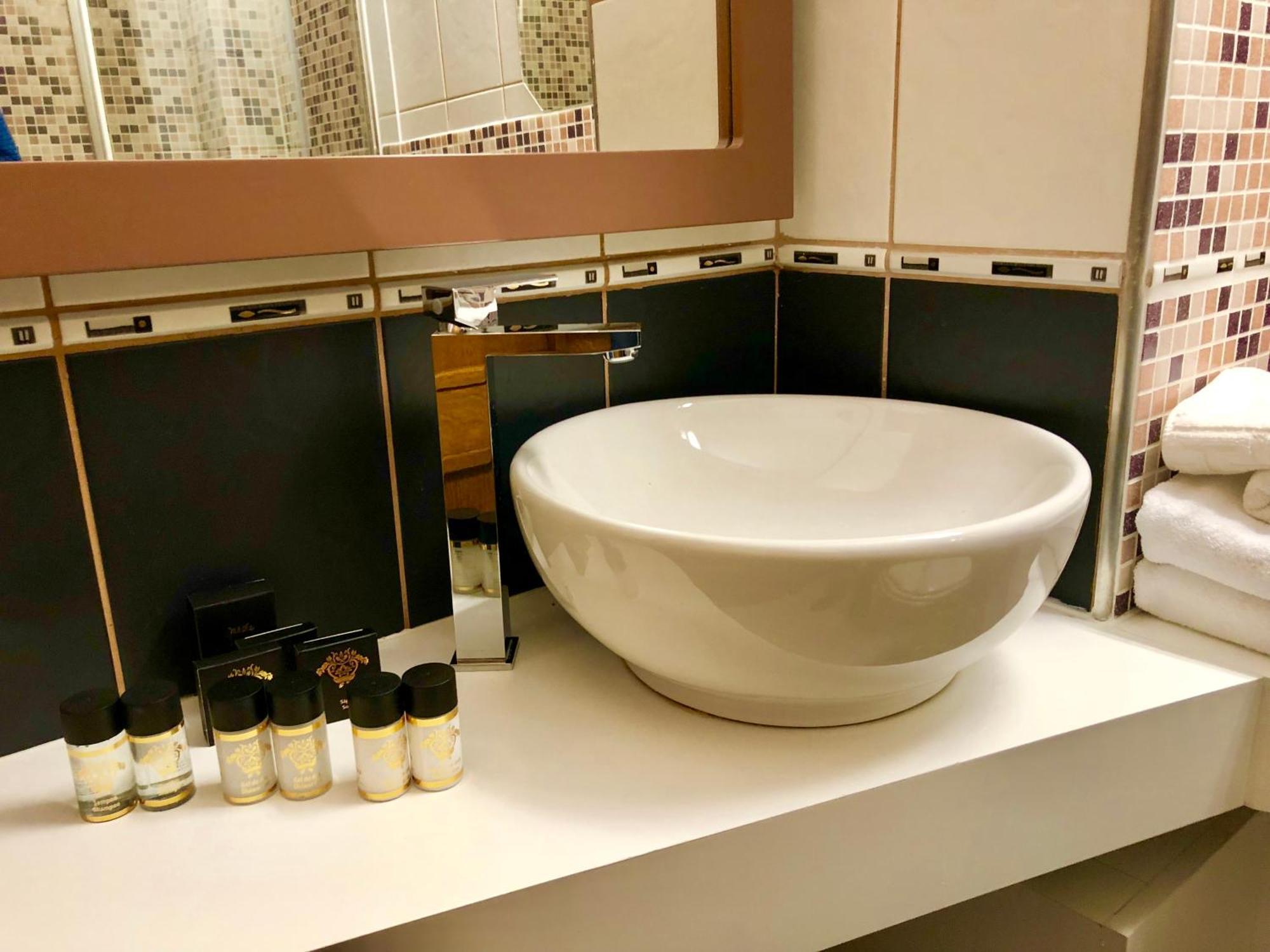 Hotel Athos R.M.T. Cluj-Napoca Værelse billede