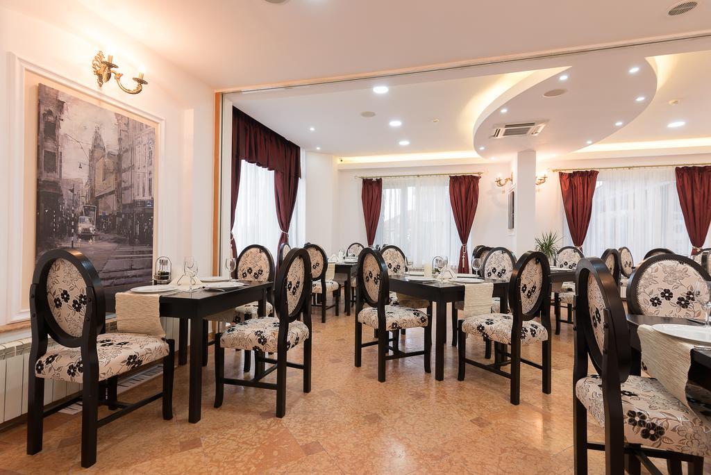 Hotel Athos R.M.T. Cluj-Napoca Eksteriør billede