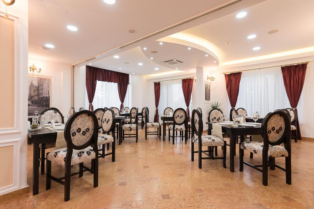 Hotel Athos R.M.T. Cluj-Napoca Eksteriør billede