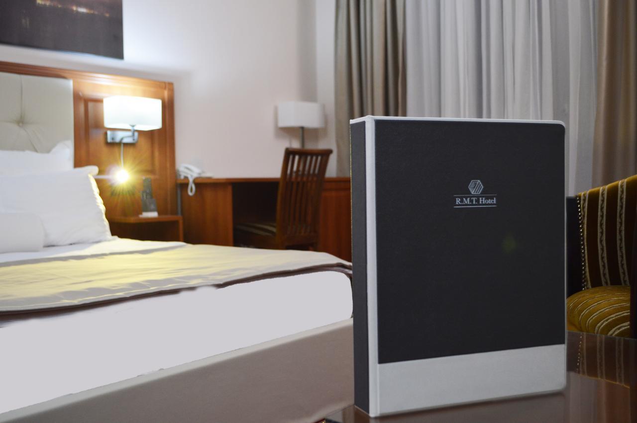 Hotel Athos R.M.T. Cluj-Napoca Eksteriør billede