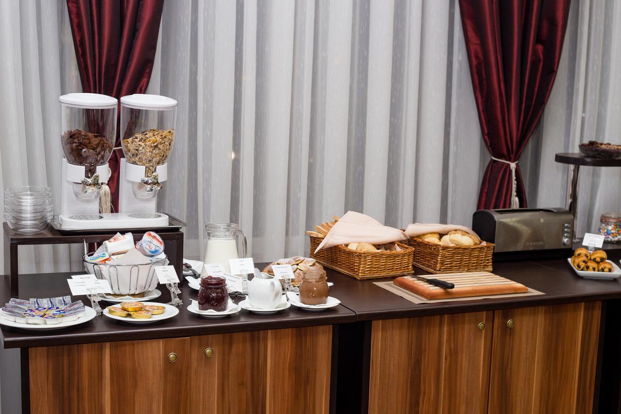 Hotel Athos R.M.T. Cluj-Napoca Eksteriør billede