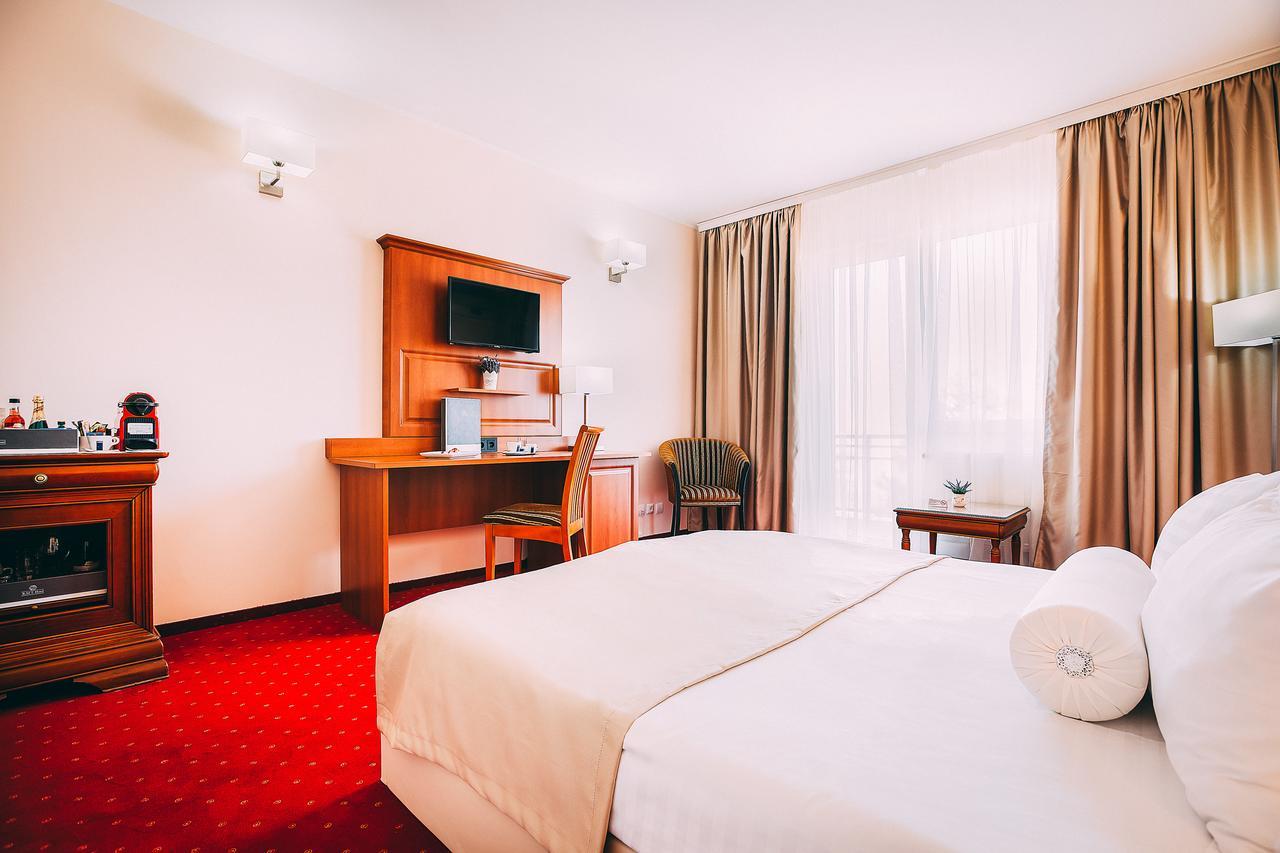 Hotel Athos R.M.T. Cluj-Napoca Eksteriør billede