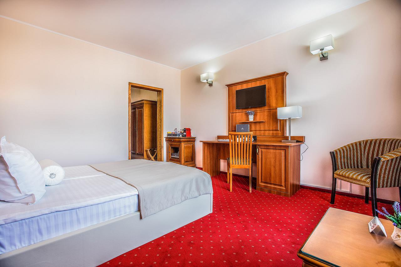 Hotel Athos R.M.T. Cluj-Napoca Værelse billede