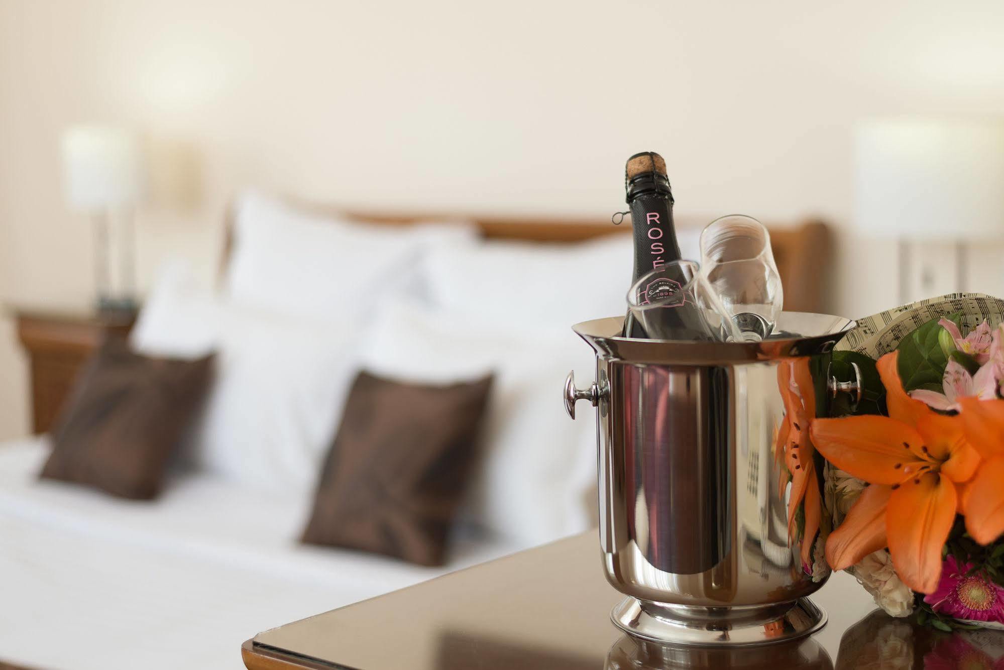 Hotel Athos R.M.T. Cluj-Napoca Eksteriør billede
